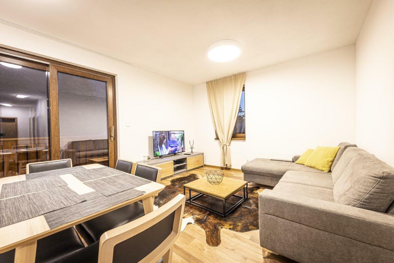 Apartmanovy Dom Poludnica - Chopok Juh Tale Exterior photo