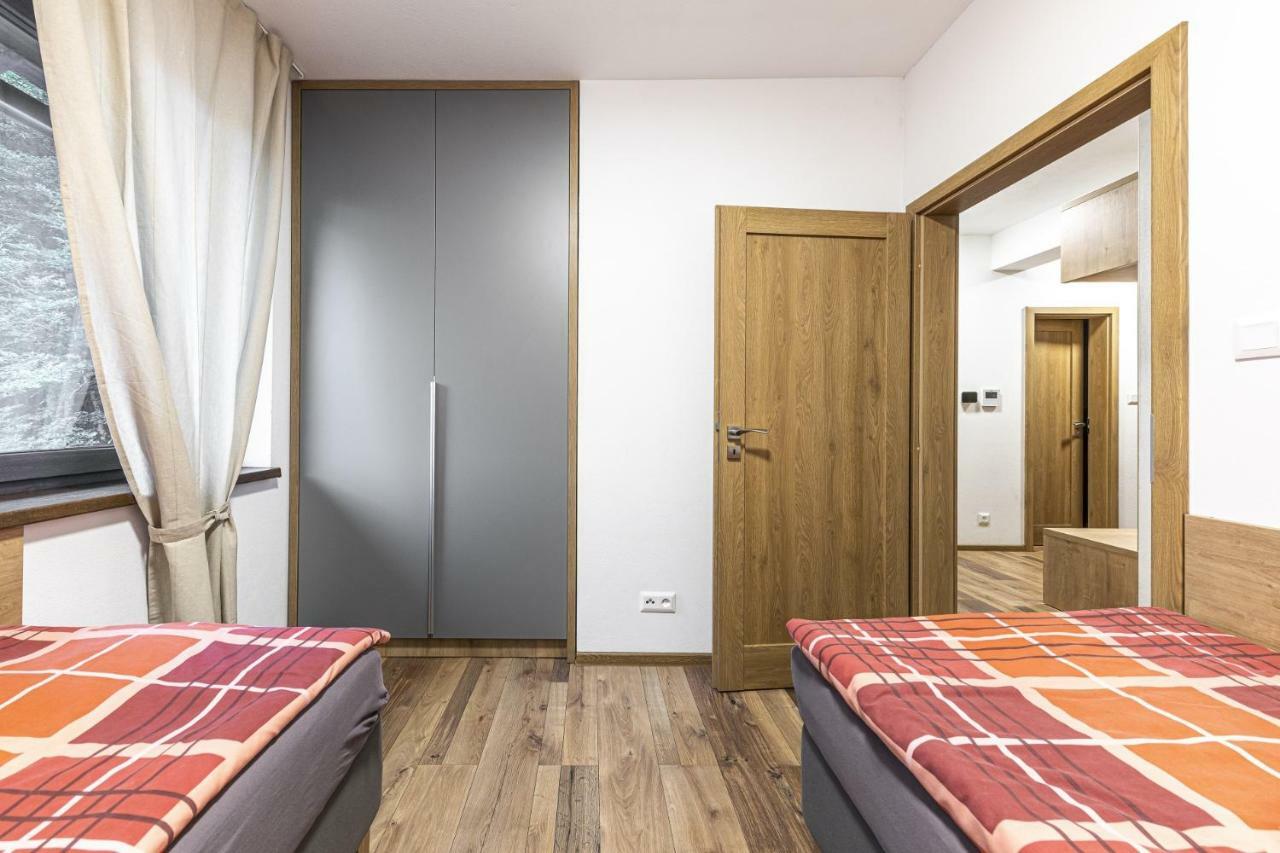 Apartmanovy Dom Poludnica - Chopok Juh Tale Exterior photo